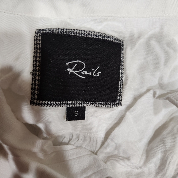Rails White Collared Short Sleeve Button Down Shirt - Picture 5 of 5